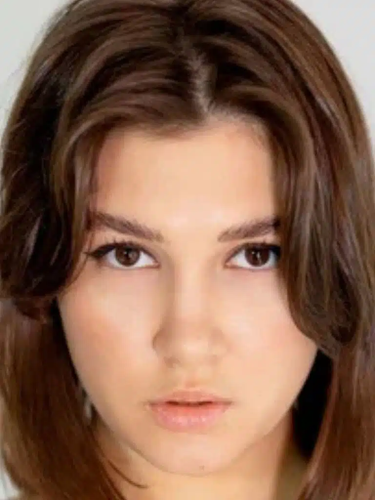 Ellie Luna Biography: Wiki, Age, Career, Height, Weight, Boyfriend, Net Worth & More